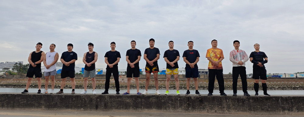 保定保镖公司受女子雇佣，24小时贴身保护